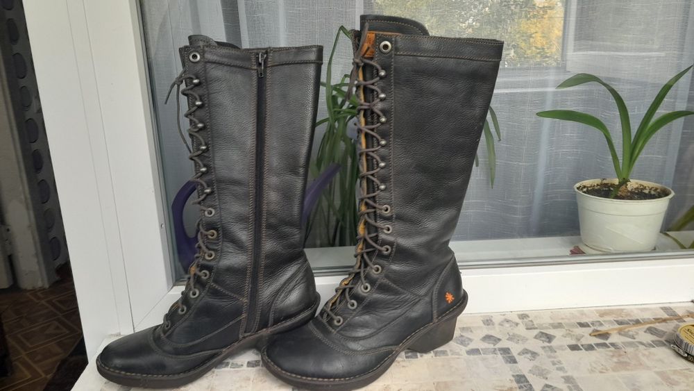 Чоботи шкіряні на осінь ART