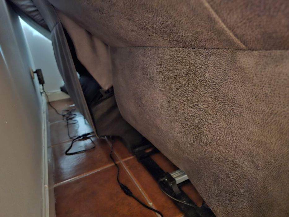 Sofá 3 lugares como novo