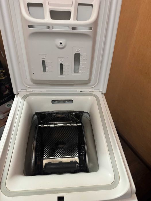 Пральна машина автоматична Whirlpool AWE 55141