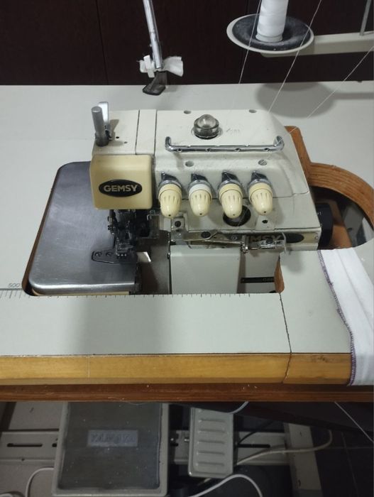 Продам швейний  оверлок промисловий та швейне обладнання