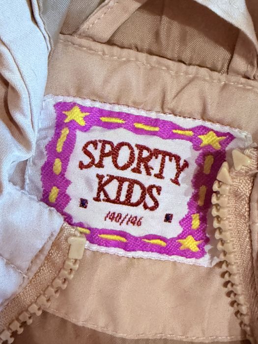 Теплый жилет жилетка осенняя бежевая 140/146 8 9 лет