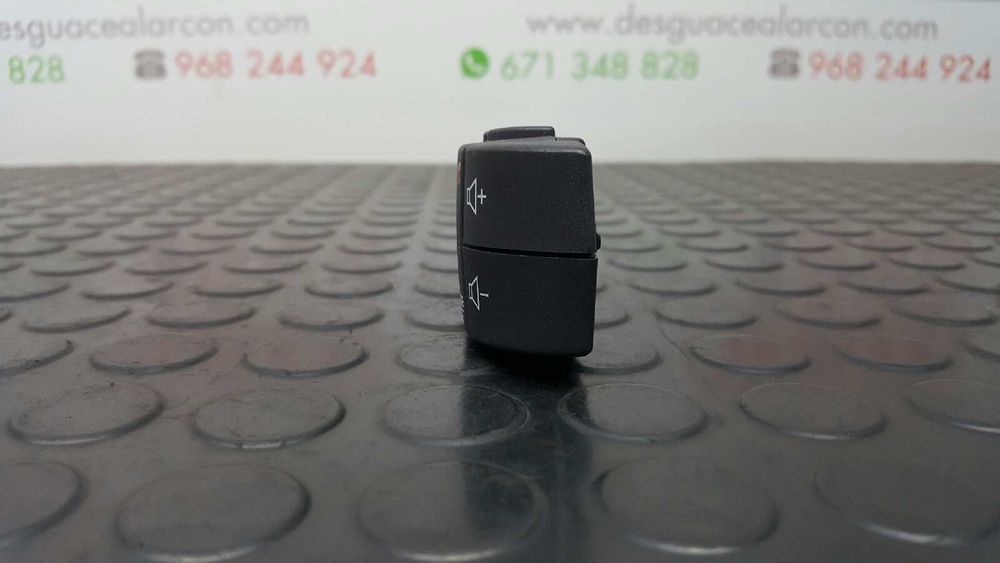 CONTROLE DO SISTEMA DE ÁUDIO / RÁDIO CD RENAULT CLIO IV LIMITED