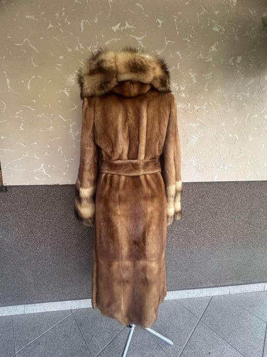 Шуба натуральна норкова