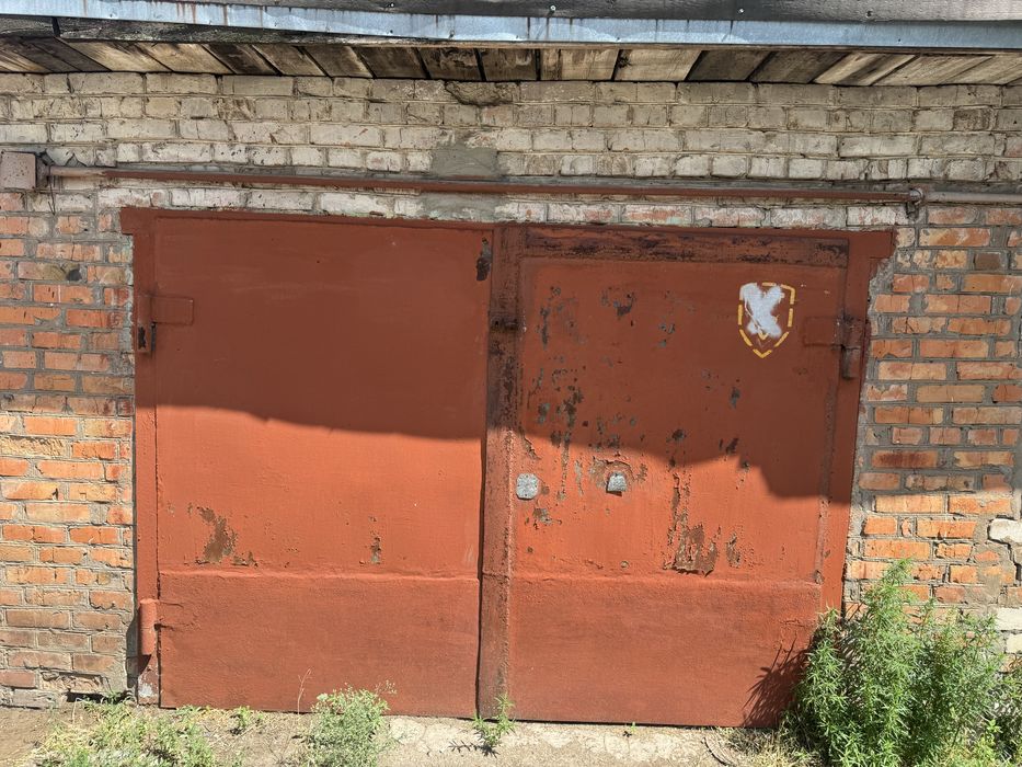 Продам гараж на уральской