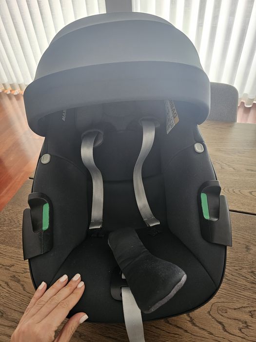 Conjunto Carrinho Maxi Cosi Adorra 2 + Ovinho Pebble 360  OFERTA itens