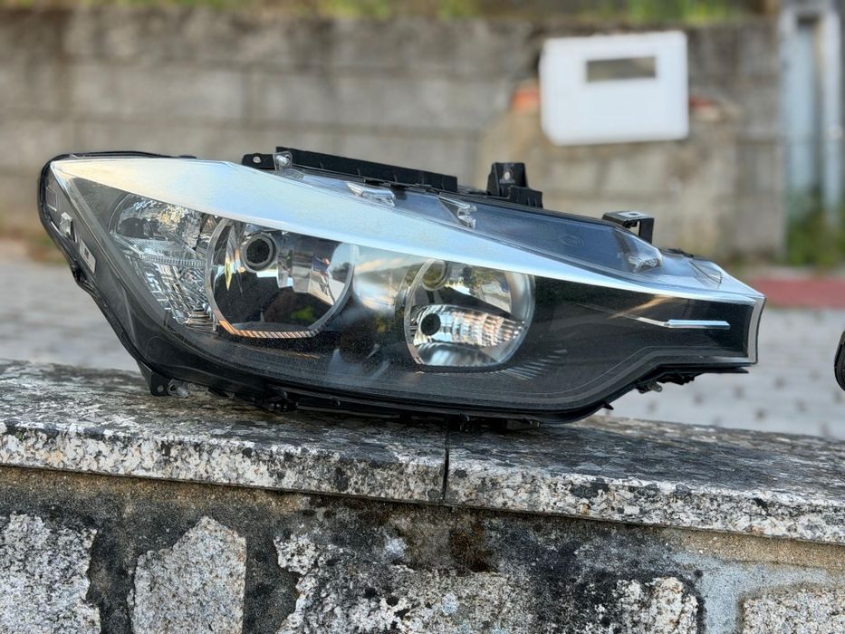 BMW F30/F31 Faróis originais halogéneo