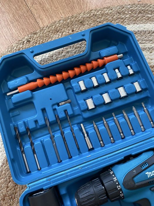 Дрель шуруповерт Makita