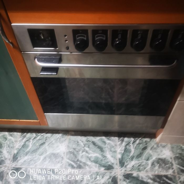 Forno + Placa 4 zonas vitrocerâmica + gás TEKA