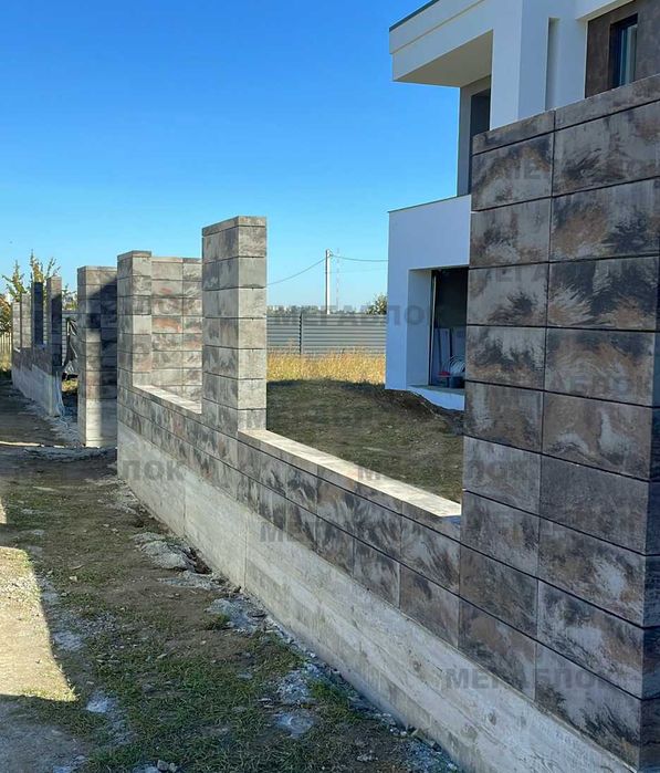 Блок на паркан, огорожа з блоку, модульні блоки, рваний камінь,