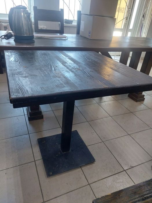 Стіл , в наявності 4 шт.