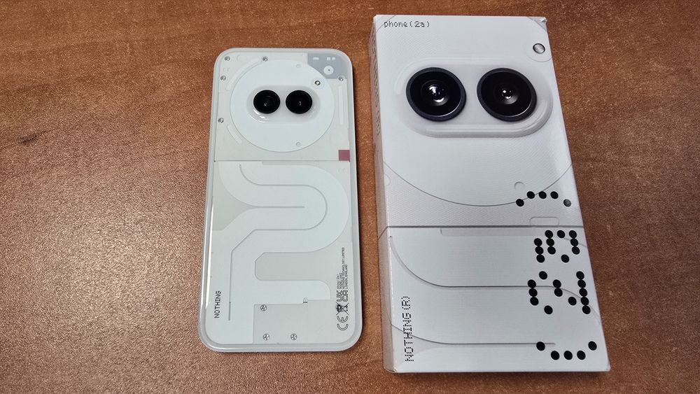 Nothing Phone 2a 5G Dual Sim 128GB/8GB RAM biały, stan bdb, gwarancja