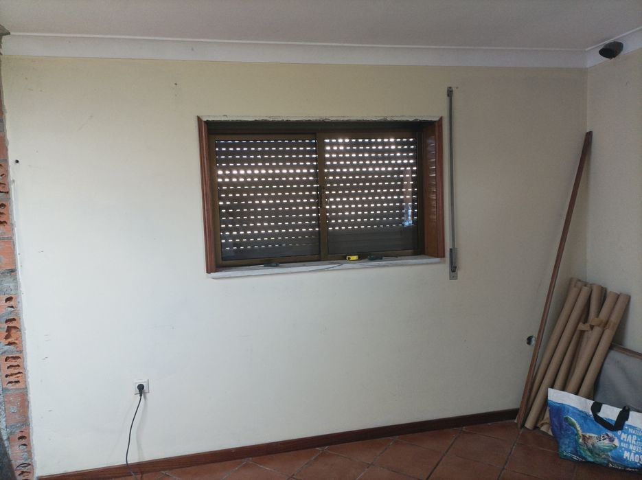 Laterais em madeira para janelas