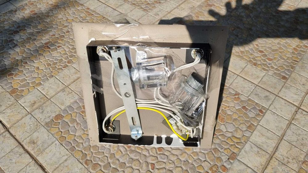 Candeeiro de Teto VAPS em Inox com 4 Focos de Luz