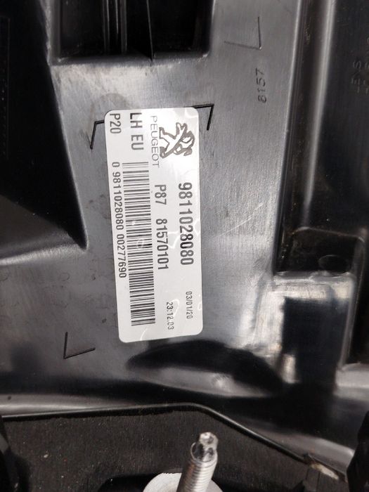 Farolim Stop Esquerdo - PEUGEOT 5008 II | 16 -