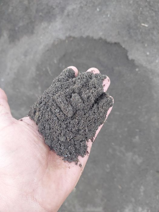 Ziemia  ogrodowa przesiana czarnoziem trawnik ogródek humus