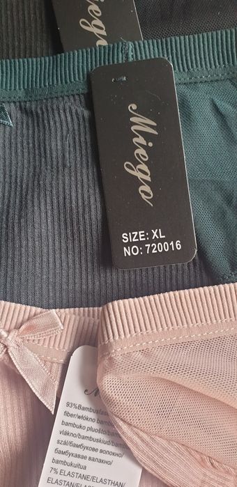 4×Damskie majtki figi w prążek XL