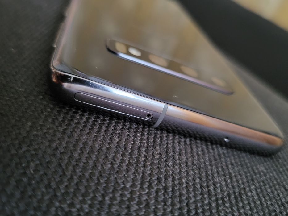 Samsung galaxy s10 8/128 Snapdragon 855
