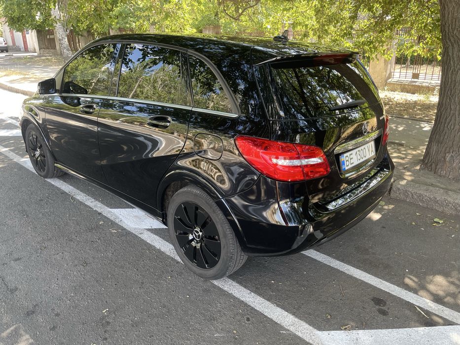 Продаю авто, повнісю ціле, після повного то