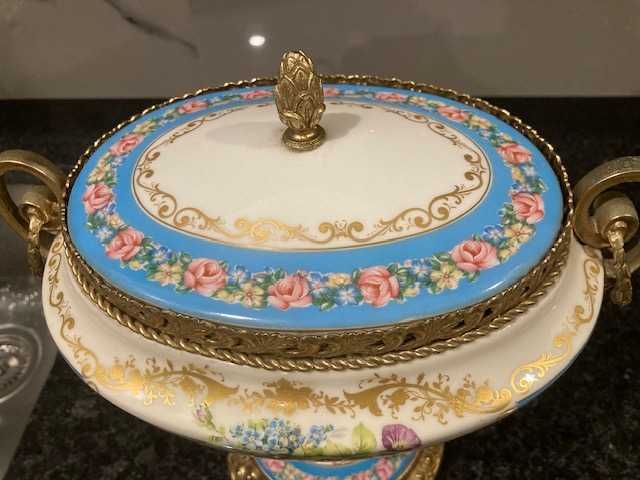 Relógio e centro de mesa Porcelana ACF Mod.Dep. Esclusivo