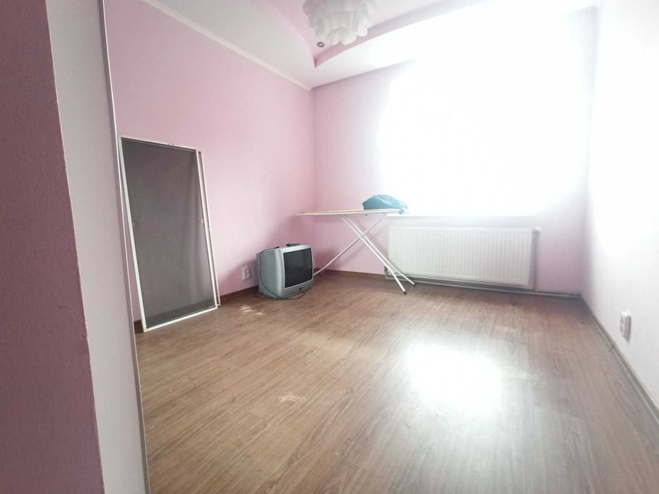 Продається 3 кімнатна квартира у м. Калинівка 5827