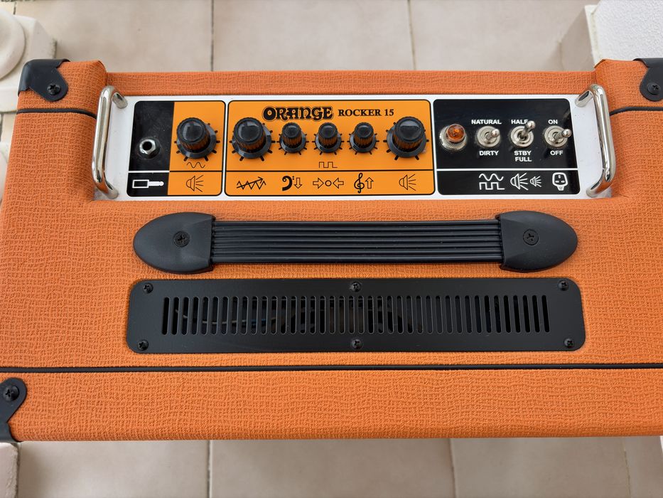 Amplificador guitarra a valvulas  Orange Rocker 15 combo