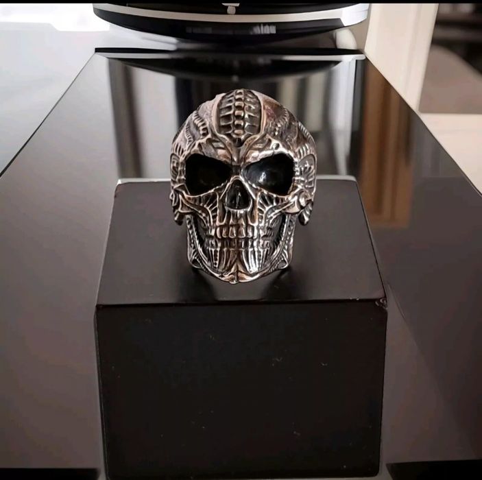 Кольцо череп серебро