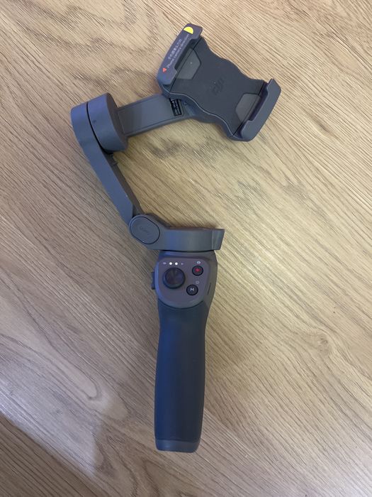 DJI OSMO MOBILE 3 стабілізатор для телефона