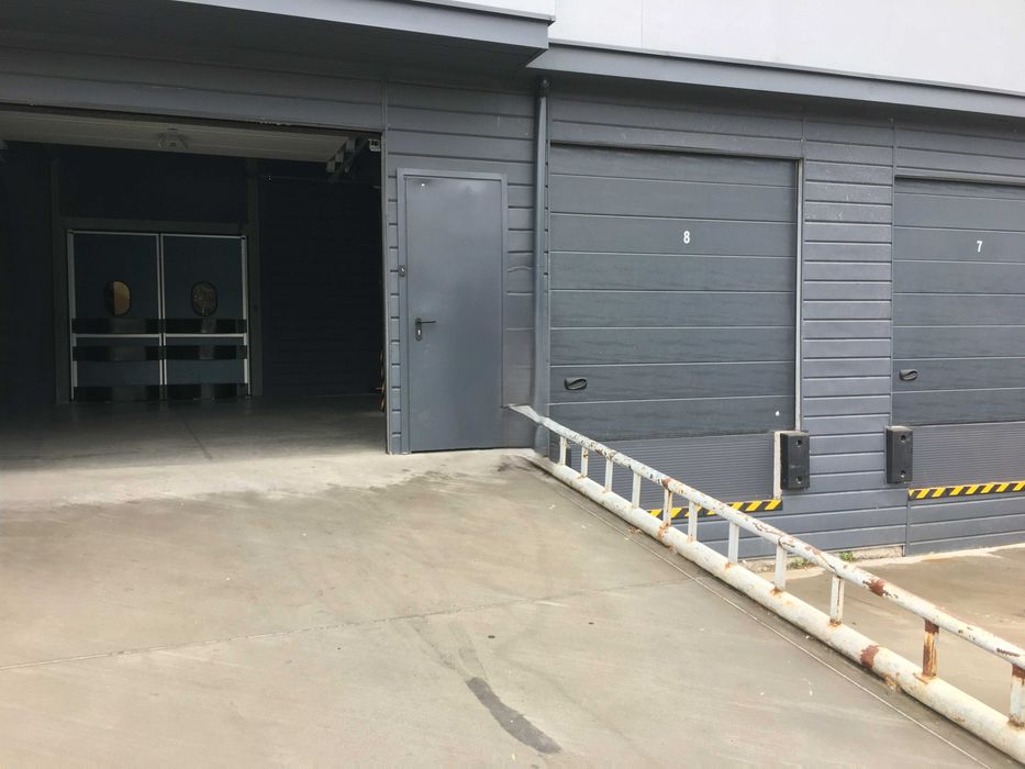 Оренда складських та виробничих площ на Подолі біля м Тараса Шевченко.