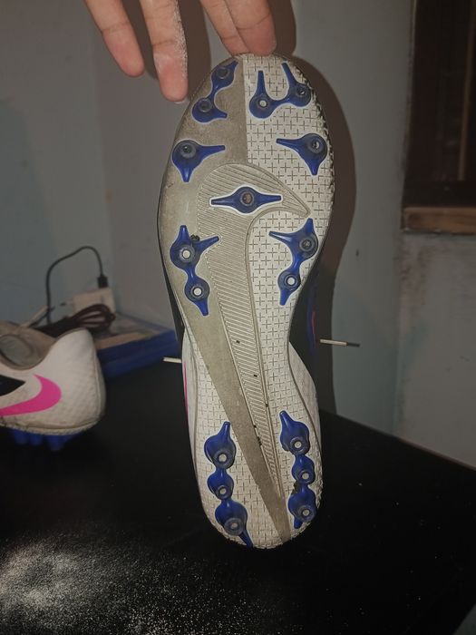 Chuteiras Nike Phantom GT2 AG Academy (Azul/Rosa)