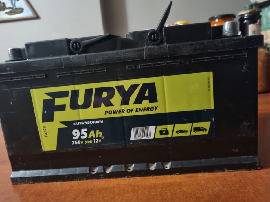 Akumulator Varta 12v 92Ah nowy grudzień 2025r