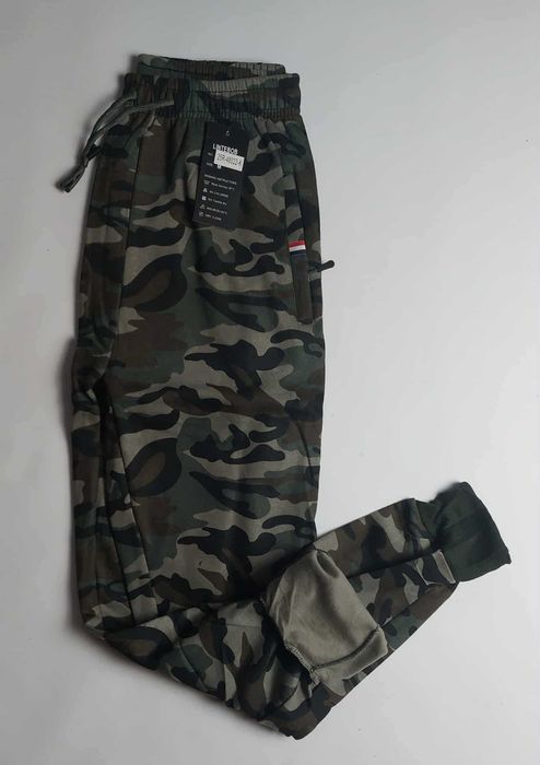 Spodnie męskie dresowe ocieplane moro Lintebob 25R r XL pas do 100 cm