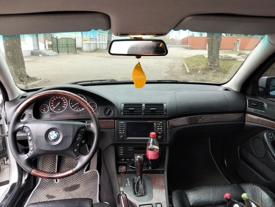 Продам власний автомобіль BMW E39 525i