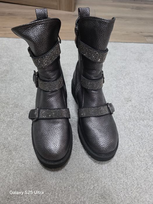 Жіноче Взуття, гарний стан.