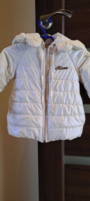 Весняно-осіння куртка на дівчинку 2-3 роки.