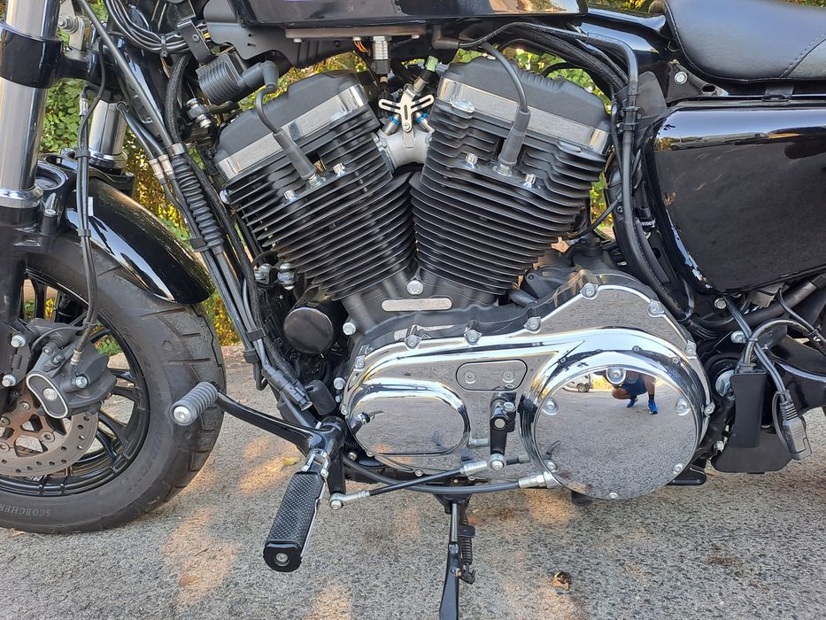 Vende-se Harley Davidson XL 1200 Forty-Eight 48 Special 2018 5.863 Km