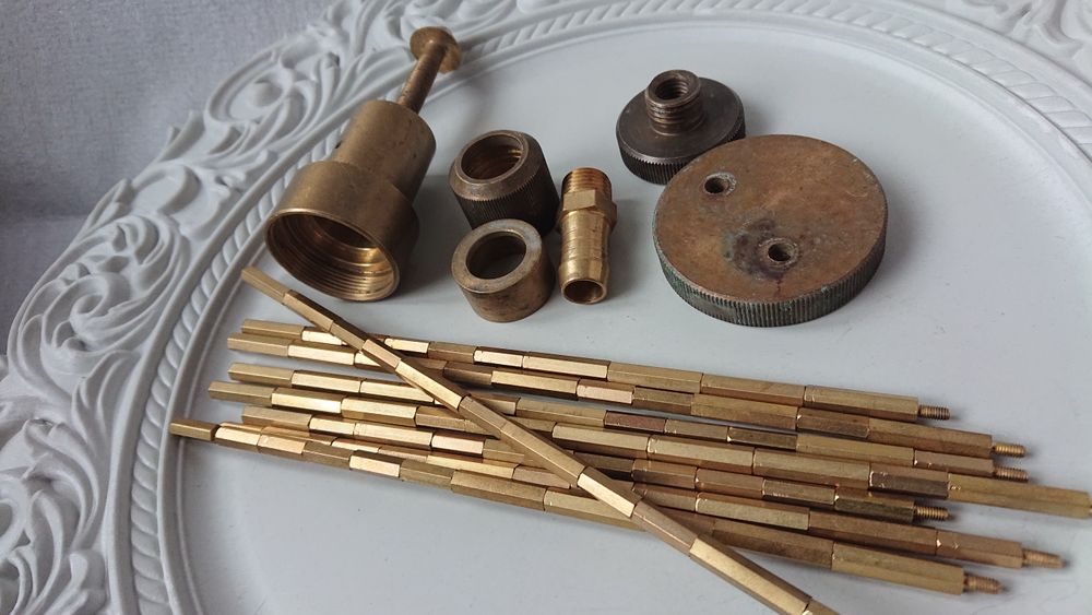 Латунні запчастини, кріплення.