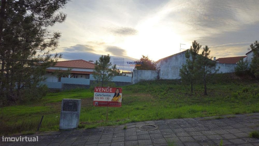 Terreno urbano Botequim, Meia Via, Torres Novas