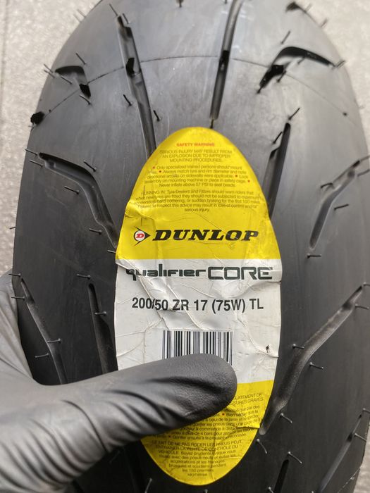 Pneus de mota 200/50/17 Dunlop Qualifier Core (NOVO)