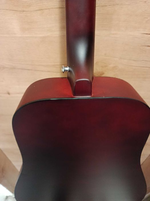 гитара акустическая бежевая три четверти