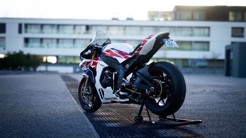 Honda CBR1000RR-R SP 30th anniversary