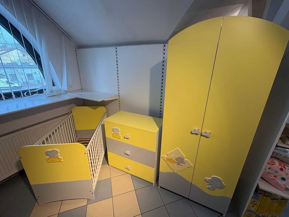 Piękny komplet mebli GLUCK MYSZKI, nowy, tylko rozłożony.