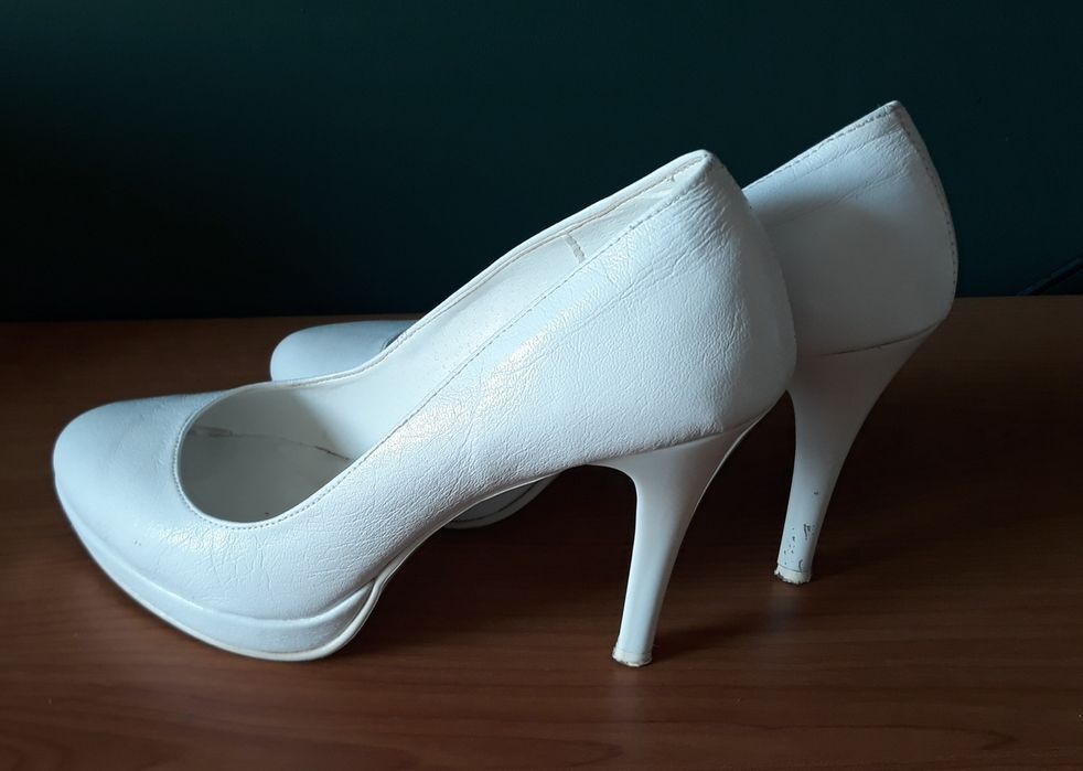 Buty ślubne na platformie