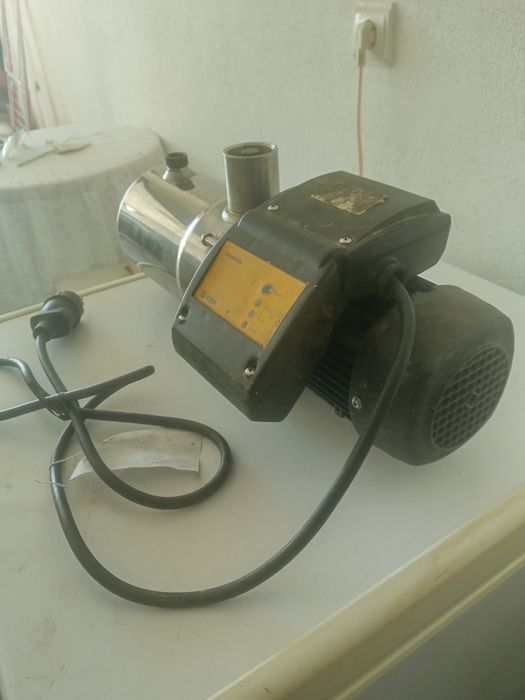 Bomba elétrica marca ESPA