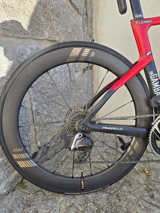 Vendo bike Pinarello Dogma F