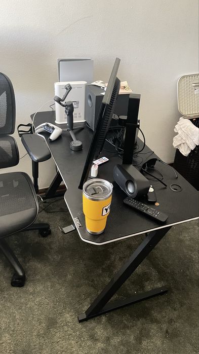 Setup de Gamer cadera y escritorio