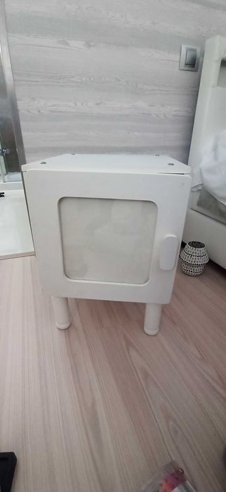Mesa cabeceira branca criança