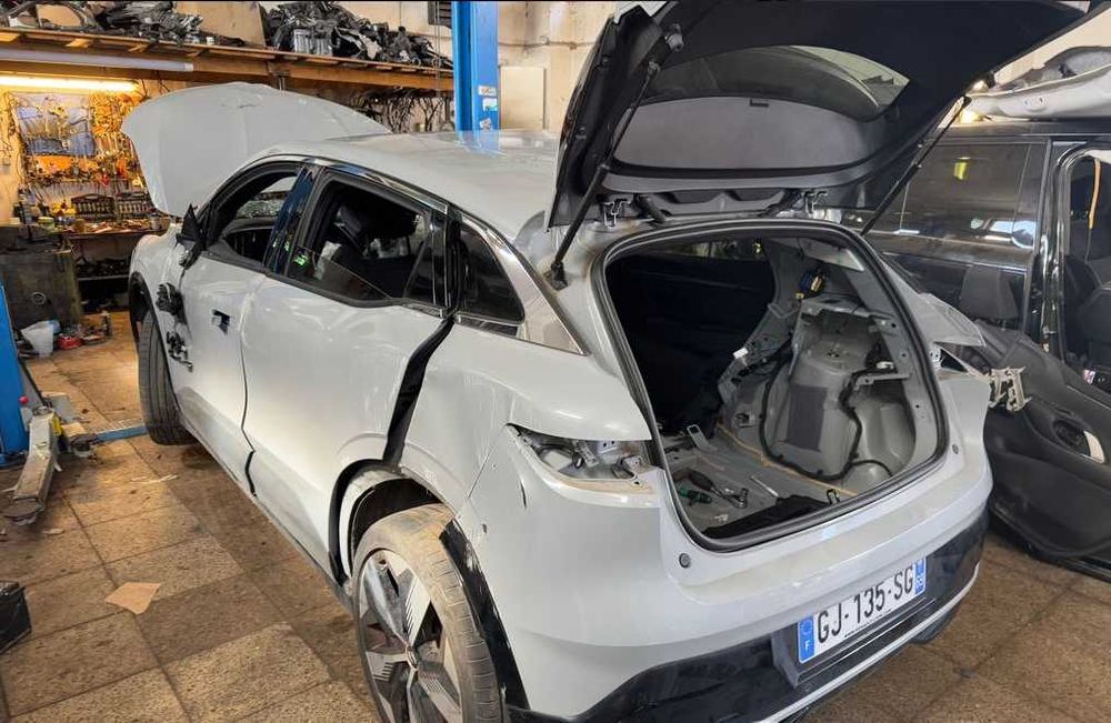 Бампер Renault Megane E-Tech рено меган перед/зад