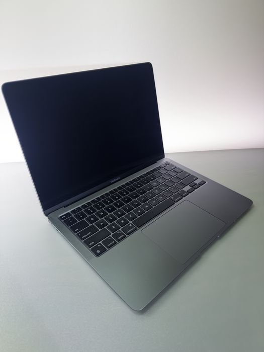 Macbook Air 13” M1 16/512
