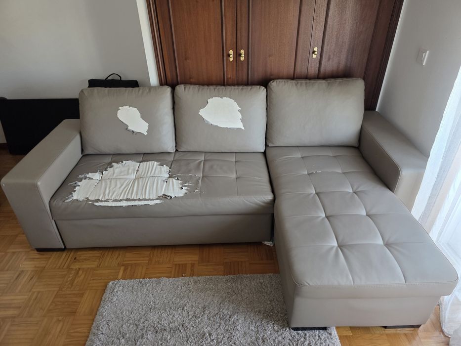 Sofa com chaise longue/cama