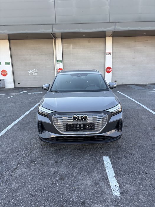 Audi Q4 - Etron (Com garantia AUDI)